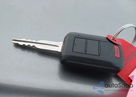 2020 Mitsubishi Outlander Es 2.4 z USA, uszkodzony, nr VIN JA4AD2A33LZ048521